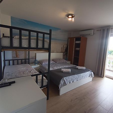 Apartments Jonjic Vodice Zewnętrze zdjęcie